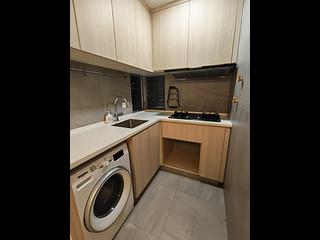 Tai Hang - Kanfield Mansion 02