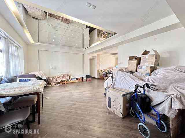 Wan Chai - Suncrest Tower 17