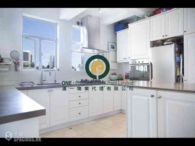 Pok Fu Lam - Four Winds Apartment 03