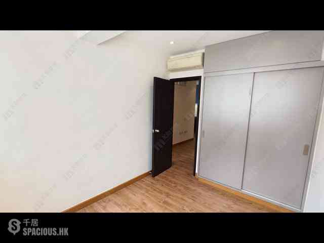 Causeway Bay - Lai Yuen Apartments 03