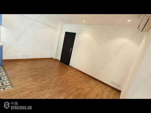 Causeway Bay - Lai Yuen Apartments 04