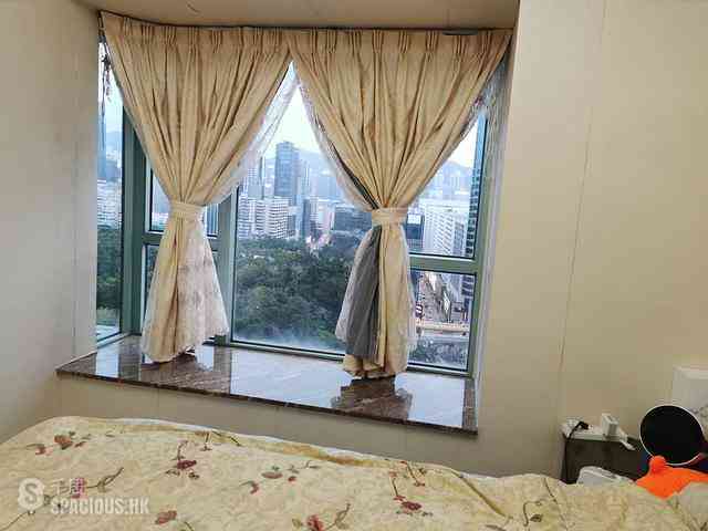 Tsim Sha Tsui - The Victoria Towers 05