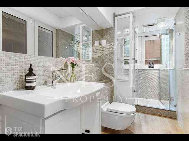 Central - 61-63, Hollywood Road 07