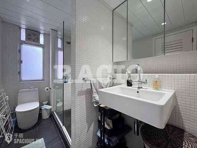 Sai Ying Pun - 17, Bonham Road 06