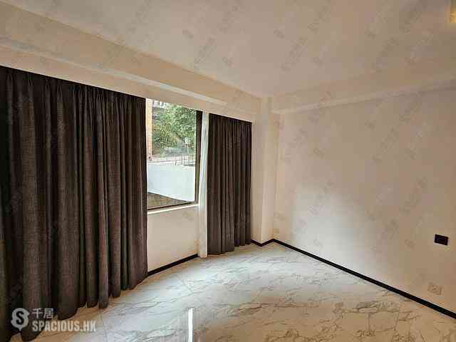 Wan Chai - Phoenix Court Block 4 08