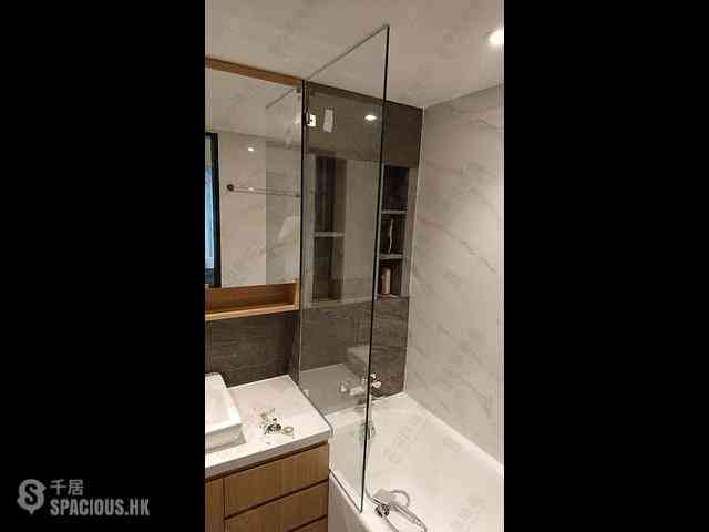 Wan Chai - Phoenix Court Block 4 13