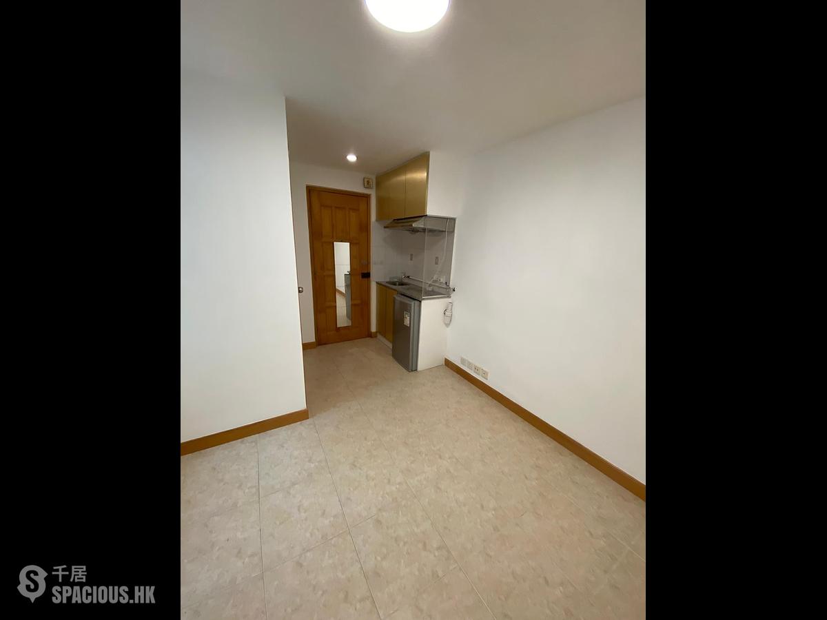 Causeway Bay - Malahon Apartments 01