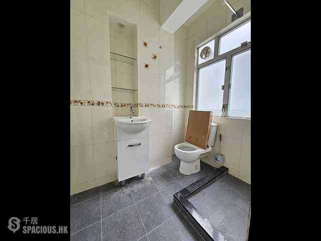 Soho - Wai Yuen Building 13