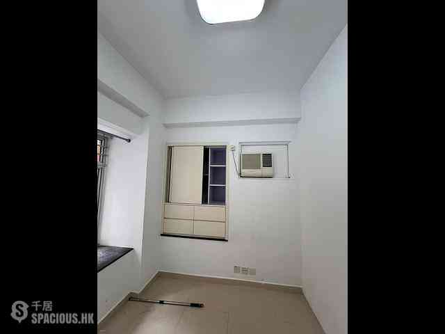 Mong Kok - Hung Wai Building 09
