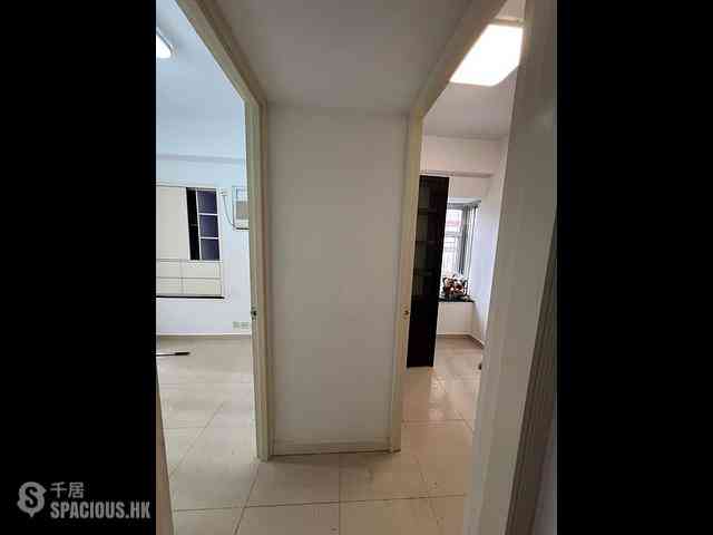 Mong Kok - Hung Wai Building 13