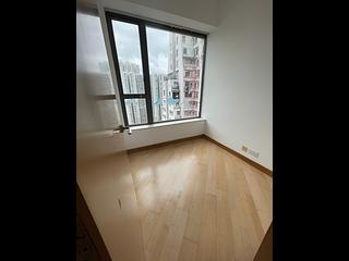 Sai Wan Ho - 18, Upper East 07