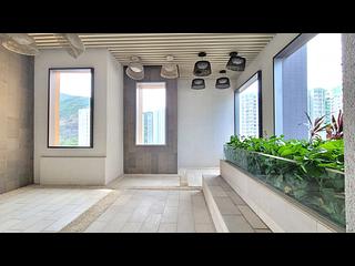 Sai Wan Ho - 18, Upper East 09