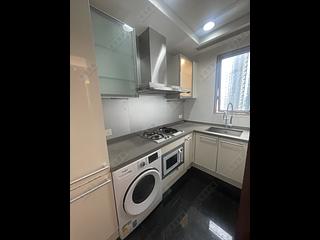 Tai Kok Tsui - One Silversea Tower 7 05