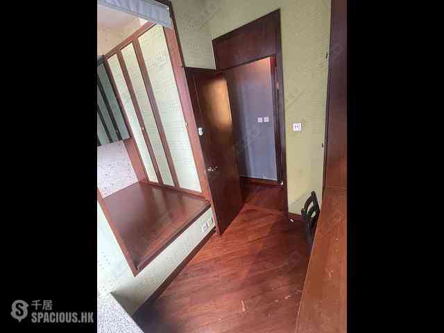 Tai Kok Tsui - One Silversea Tower 7 10