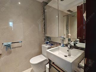 Wan Chai - The Avenue Phase 2 Block 1 02