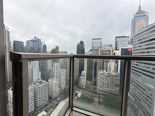 Wan Chai - The Avenue Phase 2 Block 1 06