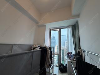 Wan Chai - The Avenue Phase 2 Block 1 07