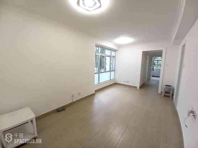 Quarry Bay - Nan Fung Sun Chuen Block 5 01