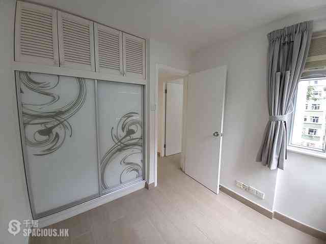 Quarry Bay - Nan Fung Sun Chuen Block 5 04