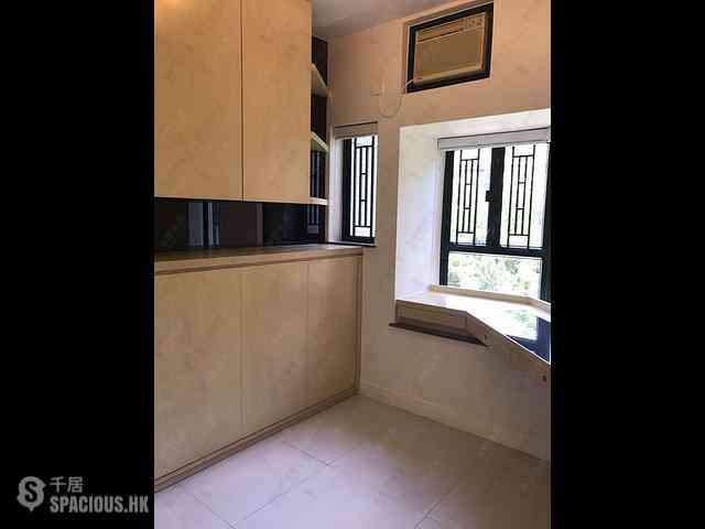 Kennedy Town - Cayman Rise Block 1 03
