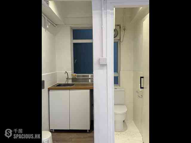 Sheung Wan - 2, Mercer Street 04