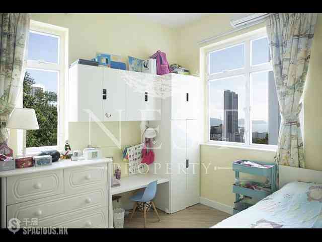 Pok Fu Lam - Four Winds Apartment 07