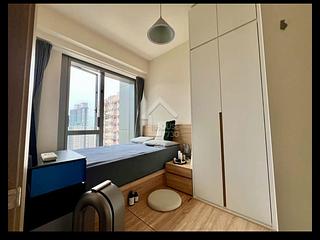Sai Ying Pun - King's Hill 04