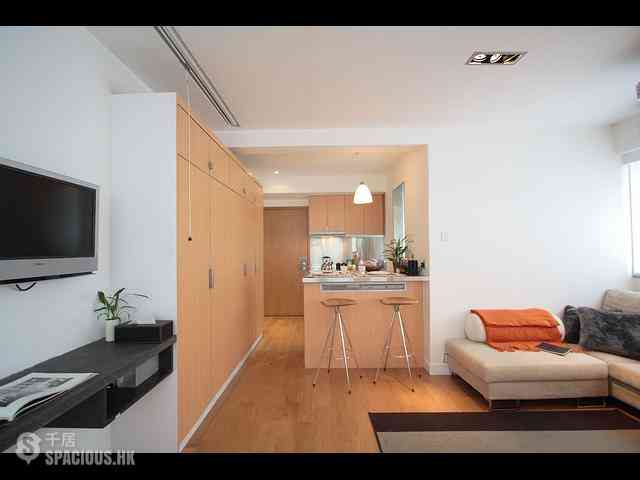 Soho - 66, Hollywood Road 03