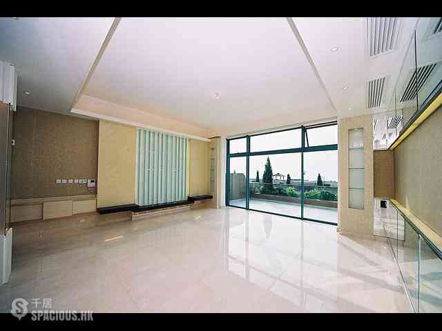 Stanley - Regalia Bay 05