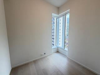 Wan Chai - 33 Kennedy Road 03