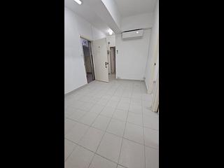 Kennedy Town - Luen On Apartments 03