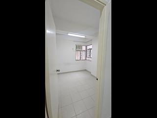 Kennedy Town - Luen On Apartments 05