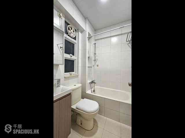 Wan Chai - Hay Wah Building Block B 03