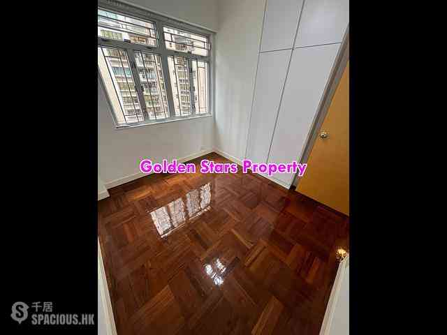 Sai Ying Pun - 55-57, Bonham Road 03