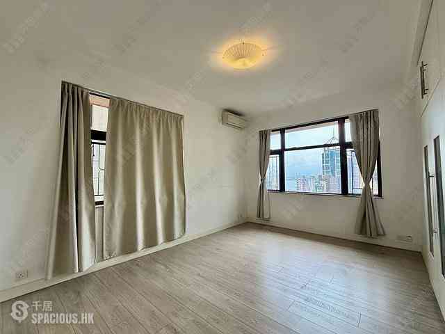 Mid Levels West - Parkway Court 13