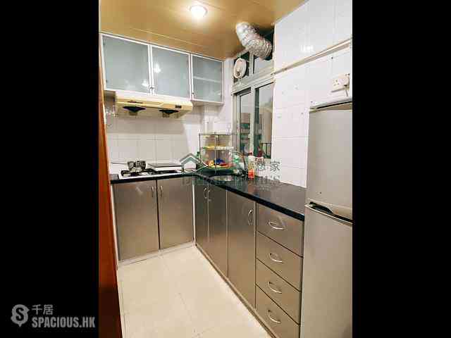Sai Ying Pun - Sing Fai Building 02