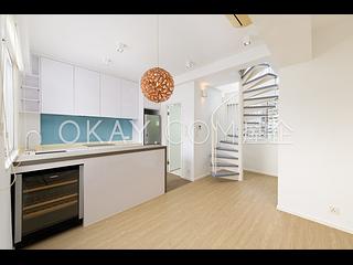 Soho - Sunrise House 07