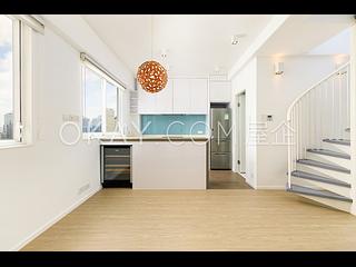 Soho - Sunrise House 09