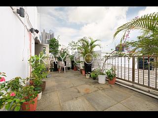 Soho - Sunrise House 10