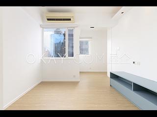 Soho - Sunrise House 13