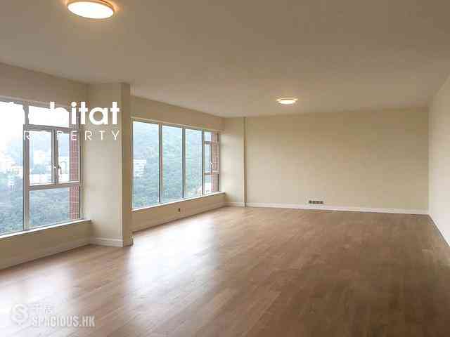 Stubbs Road - Leon Court 01