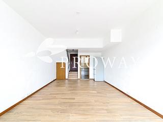 Chung Hom Kok - 30, Cape Road 03