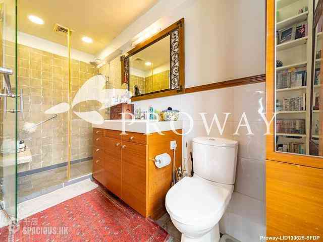 Pok Fu Lam - Baguio Villa Block 31 08