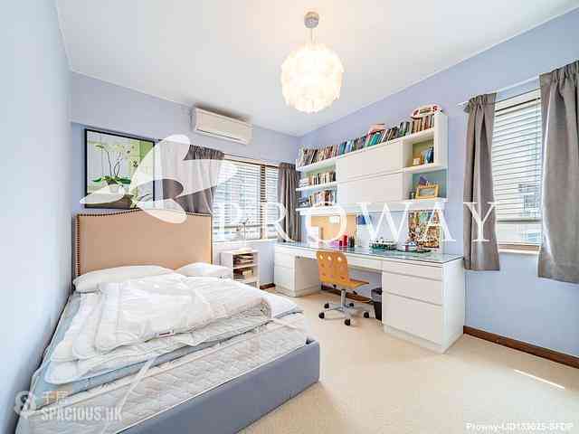 Pok Fu Lam - Baguio Villa Block 31 09