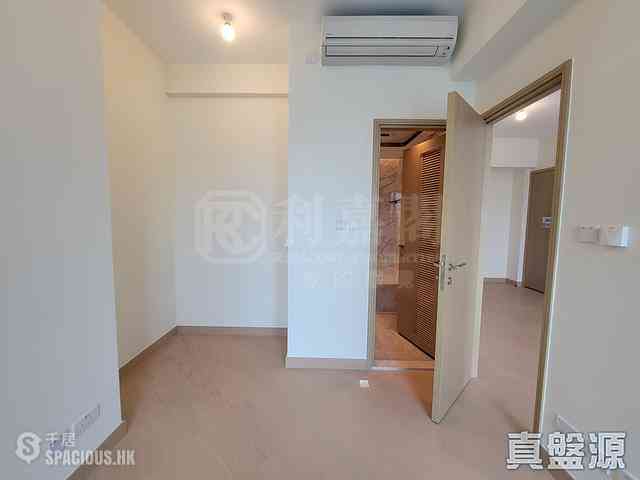 Cheung Sha Wan - Grand Victoria 15