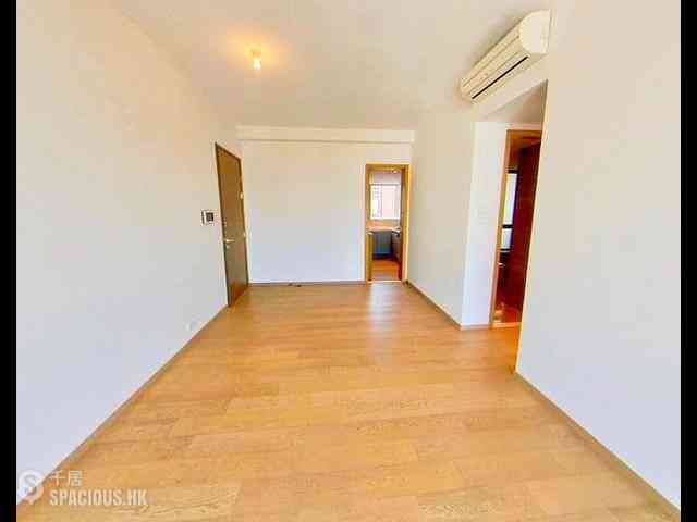 Sai Ying Pun - The Summa Block 2 05