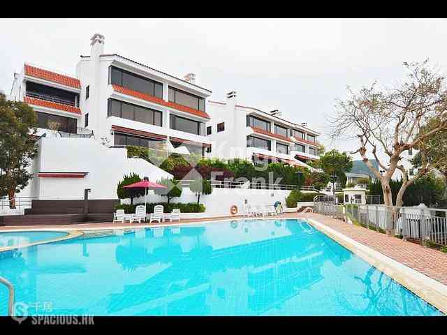 Repulse Bay - 9-10, Headland Road 01