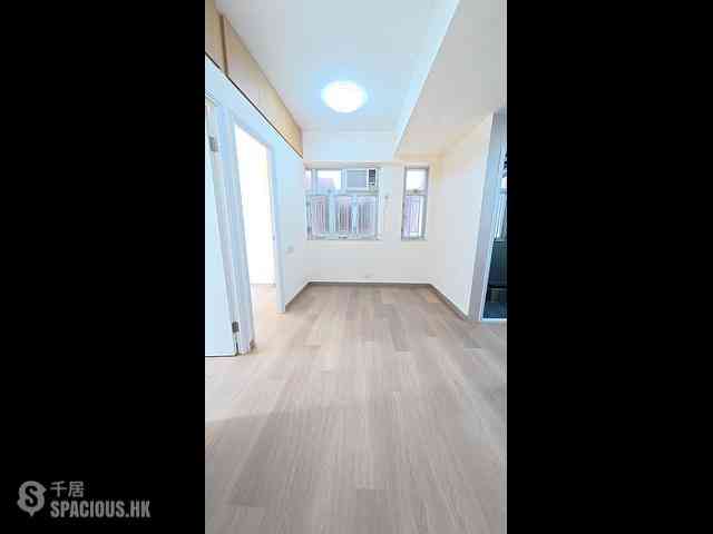 Causeway Bay - Wing Hing Building 04