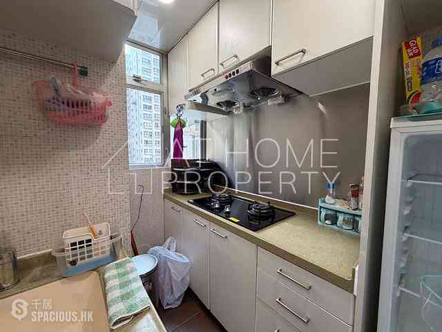 Kennedy Town - Pearl Court 08