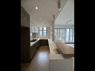 Sai Ying Pun - Island Crest Block 1 20